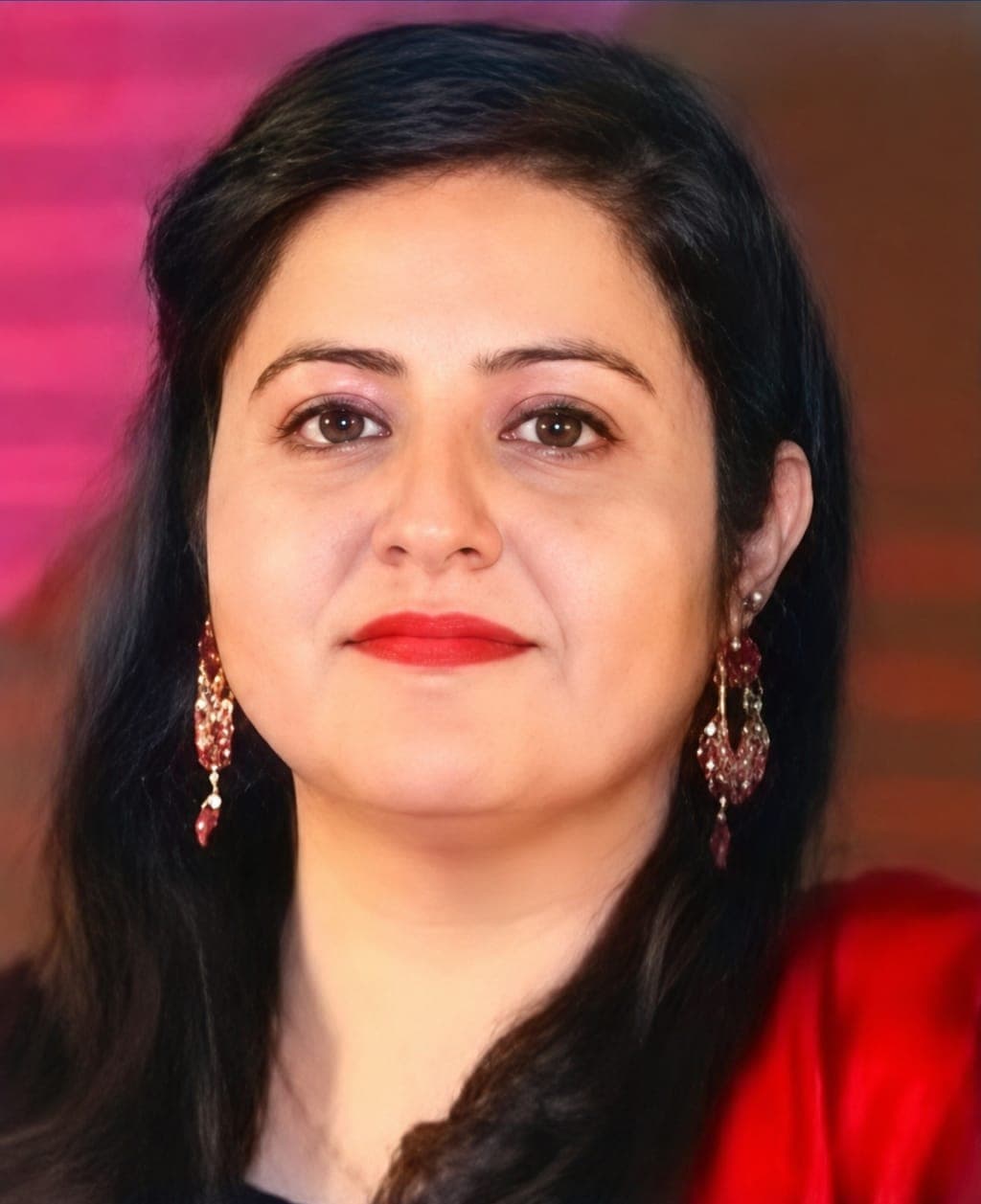 Dr. Amna Sarwar portrait